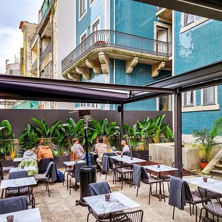 Stunning Flat & Building On The Artsy Street Apartman