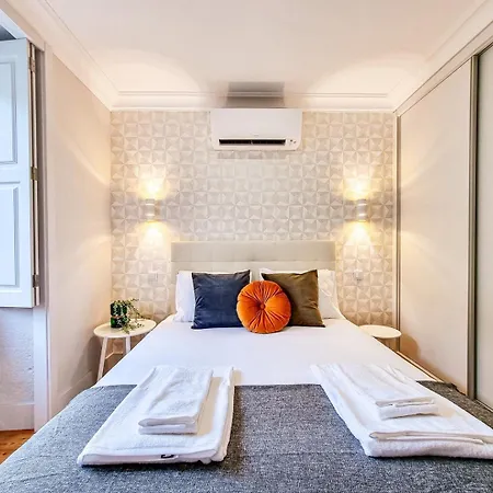 아파트 Stunning Flat & Building On The Artsy Street 포르투