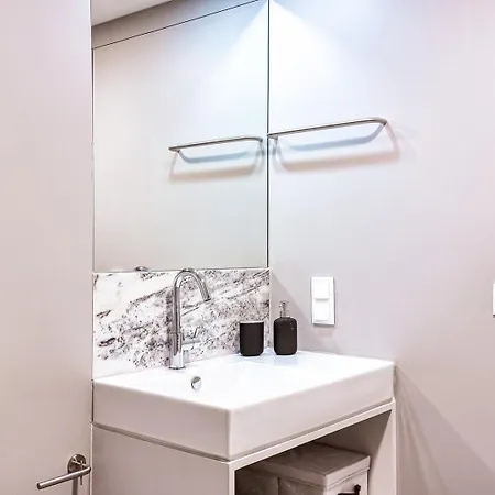 Apartamento Stunning Flat & Building On The Artsy Street Oporto