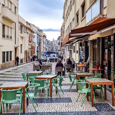 شقة Stunning Flat & Building On The Artsy Street *