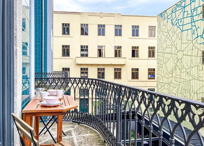 Stunning Flat & Building On The Artsy Street Appartement Oporto