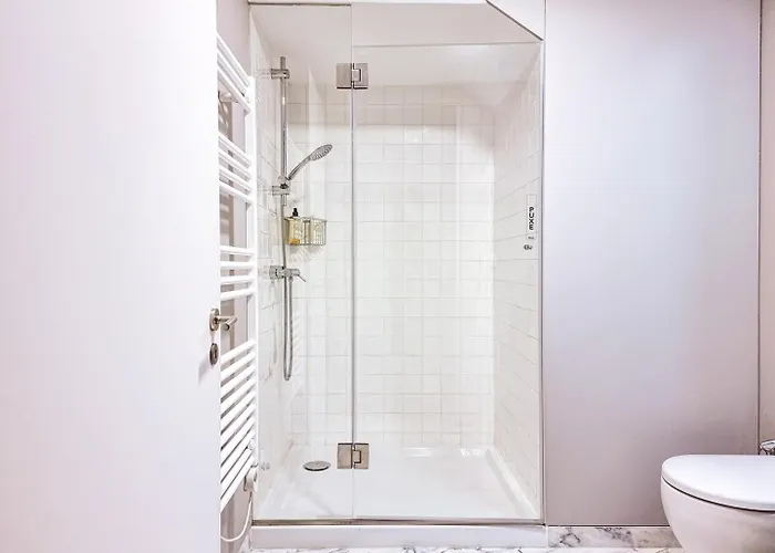 Stunning Flat & Building On The Artsy Street * 波尔图